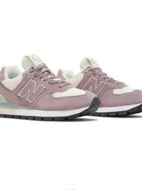 New Balance Women's Suede & Mesh Sneaker - Lavender Pink & White
